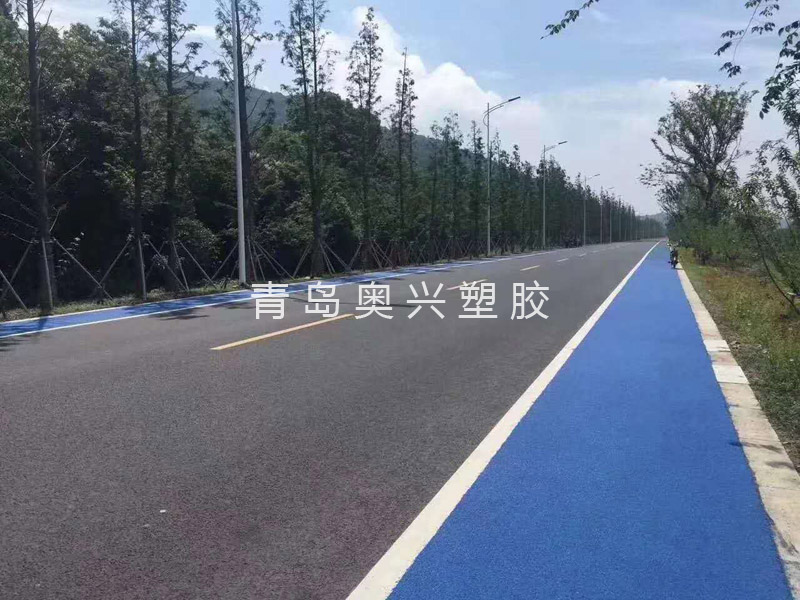 ɫ